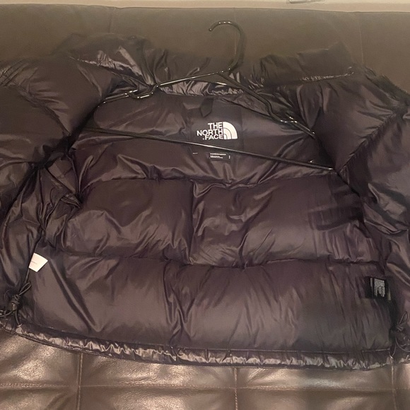 The North Face Cropped Puffer - Picture 6 of 9